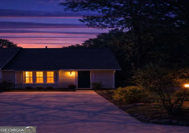 2nd image of 1469 Westwood Ct Sw, Marietta, GA 30008 | MLS# 10815577