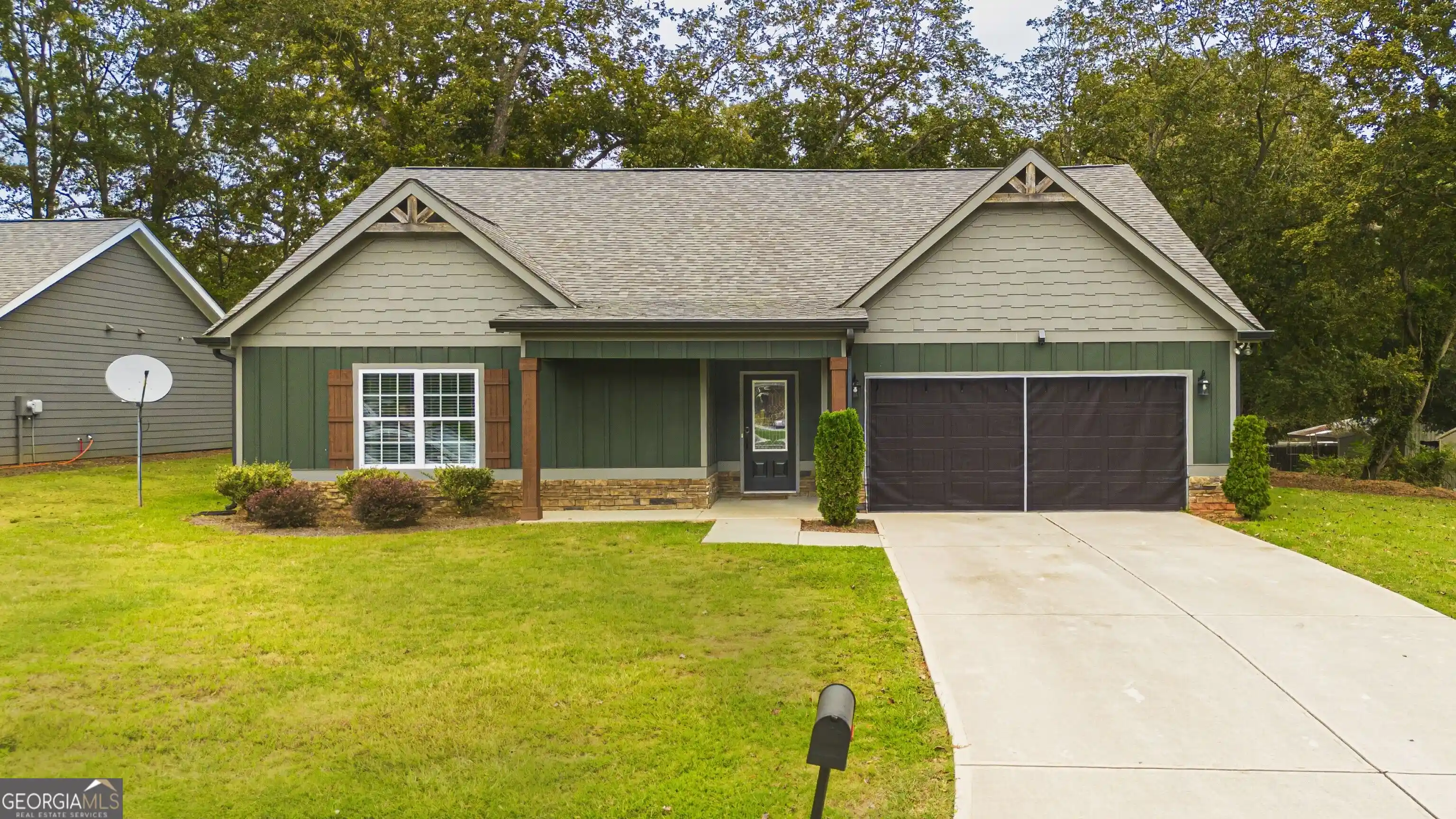 Single family home for sale at 72 S Main St, Maysville, GA 30558 | MLS# 10857041