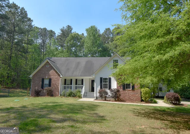 Photo 3 of Single family home for sale at 475 Jenkinsburg Rd, Griffin, GA 30223 | MLS# 10732828 | Listing updated on 2026-08-15