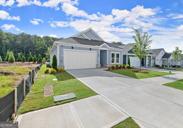 Photo 2 of Single family home for sale at 252 Vinca Cir Nw, Kennesaw, GA 30144 | MLS# 10774174 | Listing updated on 2026-09-14