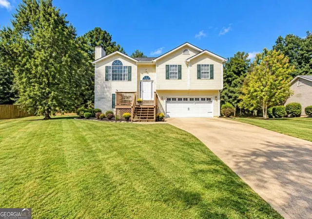 Photo 1 of Single family home for sale at 189 Robert Dr, Braselton, GA 30517 | MLS# 10871474 | Listing updated on 2026-10-26