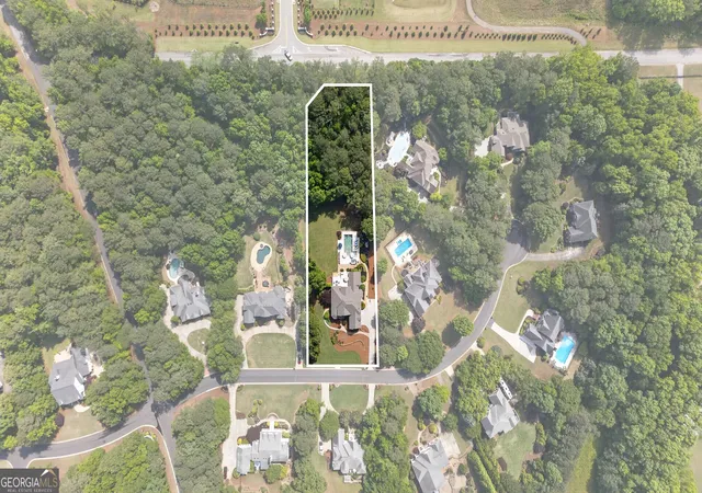 Photo 3 of Sale Pending at 105 Hidden Springs Ln, Peachtree City, GA 30269 | MLS# 10755887 | Listing updated on 2026-07-31