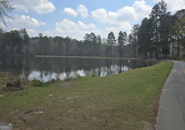 5th image of 2541 Winding Lake Trl Ne, Conyers, GA 30012 | MLS# 10817369