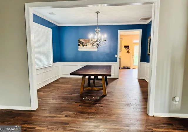 Photo 4 of Single family home for sale at 4325 Sundance Cir, Cumming, GA 30028 | MLS# 10820936 | Listing updated on 2026-08-27