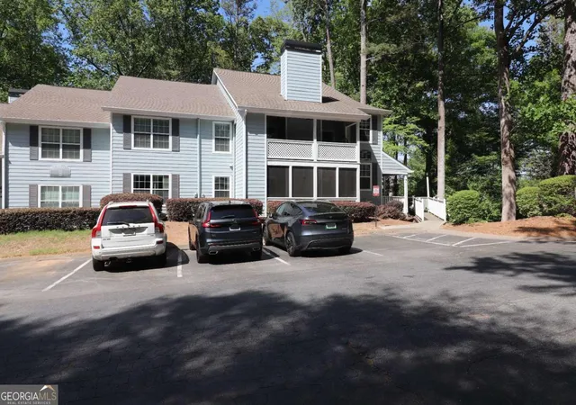 Photo 1 of Sale Pending at 3900 Riverlook Pkwy Se #209, Marietta, GA 30067 | MLS# 10733389 | Listing updated on 2026-09-08