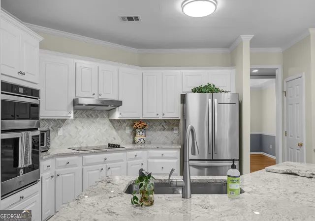 Photo 4 of Sale Pending at 115 Stonehaven Dr, Fayetteville, GA 30215 | MLS# 10812754 | Listing updated on 2026-08-30