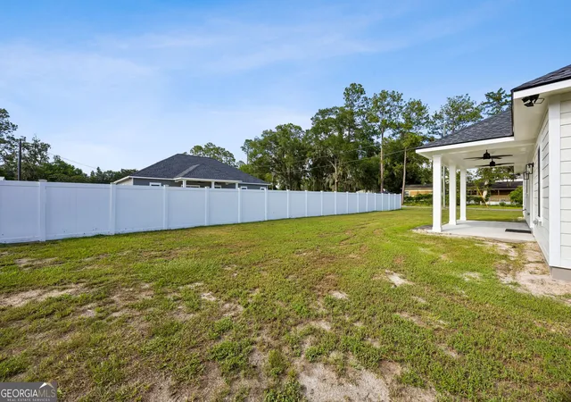 2nd image of 215 Mcqueen St, Folkston, GA 31537 | MLS# 10814426