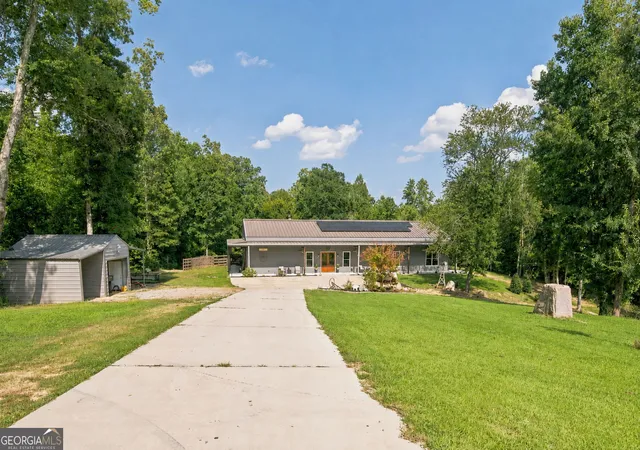 2nd image of 1411 Williams Rd, Dallas, GA 30132 | MLS# 10828208