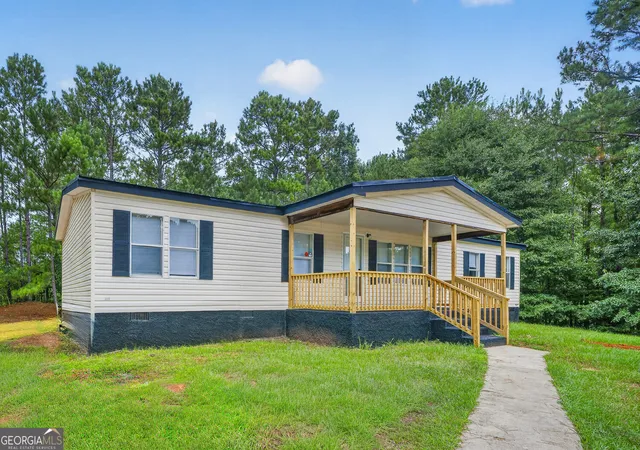 2nd image of 231 Locust Ct Se, Milledgeville, GA 31061 | MLS# 10816367