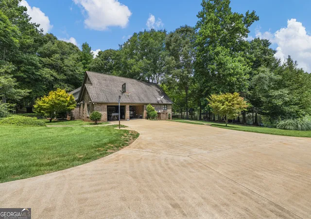 4th image of 877 Mckee Rd, Waverly Hall, GA 31831 | MLS# 10820444