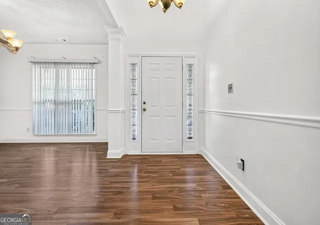Photo 4 of Sale Pending at 1137 E Shoreview Rd, Mcdonough, GA 30253 | MLS# 10824541 | Listing updated on 2026-10-08