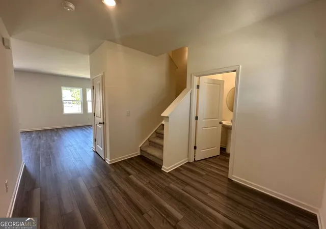 2nd image of 130 Heartland Dr, Dallas, GA 30157 | MLS# 10812651