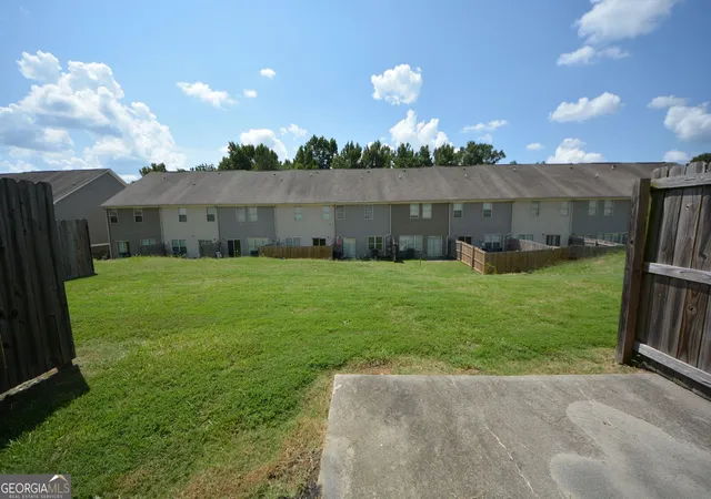 Photo 3 of Townhouse for sale at 1955 Old Dogwood, Jonesboro, GA 30238 | MLS# 10835424 | Listing updated on 2026-09-11