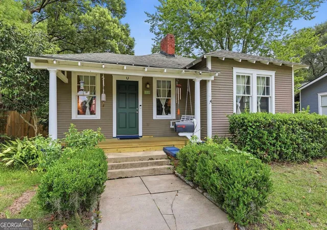 Photo 1 of Single family home for sale at 1218 E 48th Street, Savannah, GA 31404 | MLS# 10816629 | Listing updated on 2026-08-14