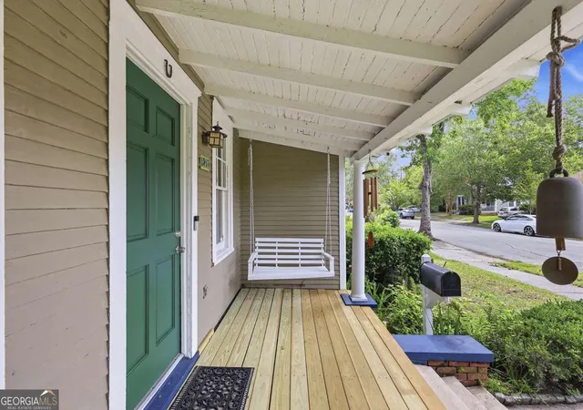 Photo 3 of Single family home for sale at 1218 E 48th Street, Savannah, GA 31404 | MLS# 10816629 | Listing updated on 2026-08-14