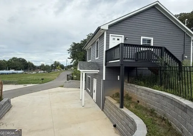 3rd image of 180 Lowry St, Ball Ground, GA 30107 | MLS# 10829262