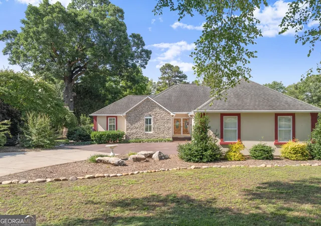Homes for sale in Townville, SC | 101 Sandy Shores Dr, Townville, SC 29689 | MLS# 10774876