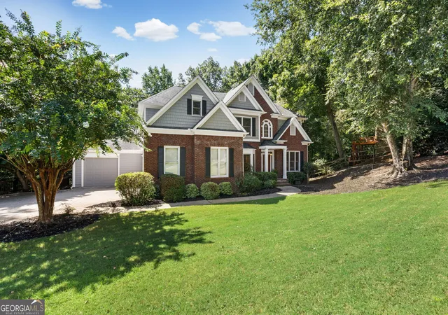 Photo 2 of Single family home for sale at 4920 Pond Ridge Ln, Cumming, GA 30041 | MLS# 10830294 | Listing updated on 2026-09-08