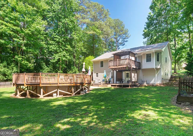 Photo 3 of Sale Pending at 25 Ashley Crk Dr, Newnan, GA 30263 | MLS# 10764834 | Listing updated on 2026-09-14