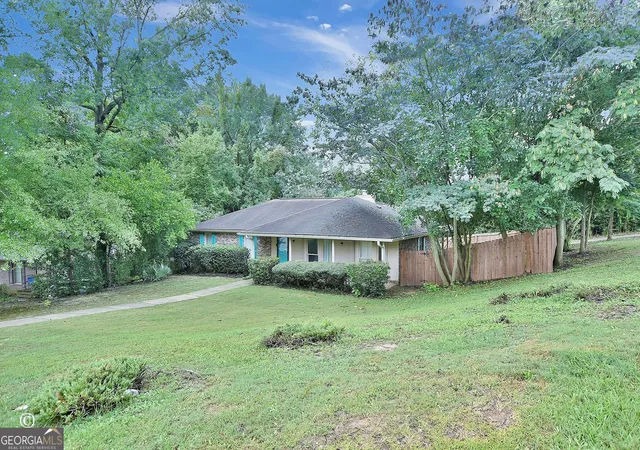 3rd image of 4660 Woodmere Ln, Columbus, GA 31907 | MLS# 10827963