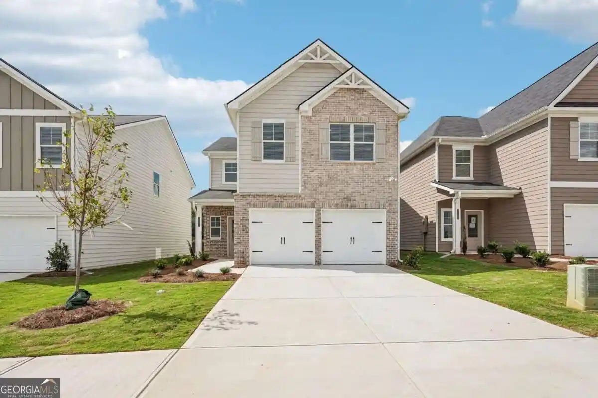 Photo 1 of Single family home for sale at 5824 Maddox Rd, Morrow, GA 30260 | MLS# 10851340 | Listing updated on 2026-10-20