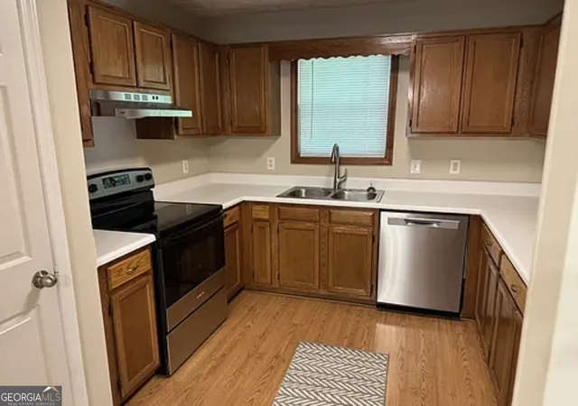 2nd image of 1542 Oakleaf Ct, Auburn, GA 30011 | MLS# 10816579
