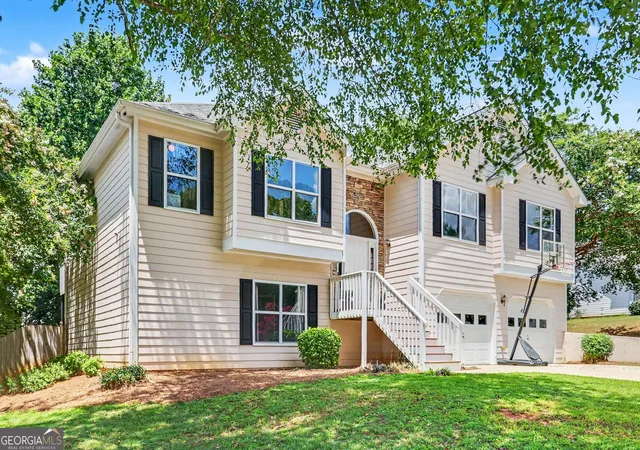 Photo 3 of Single family home for sale at 6219 Compass Dr, Flowery Branch, GA 30542 | MLS# 10806364 | Listing updated on 2026-09-18