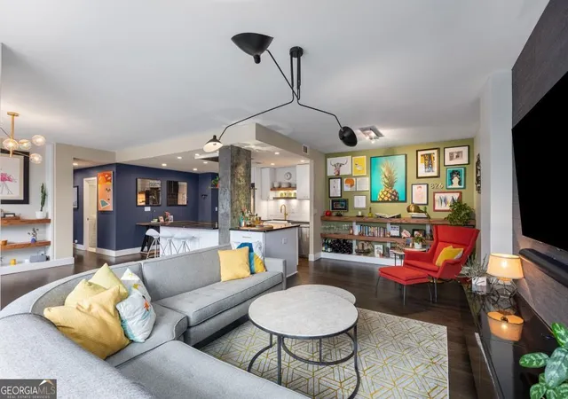 Photo 4 of Condo for sale at 145 15Th St Ne #APT 826, Atlanta, GA 30309 | MLS# 10771378 | Listing updated on 2026-08-28