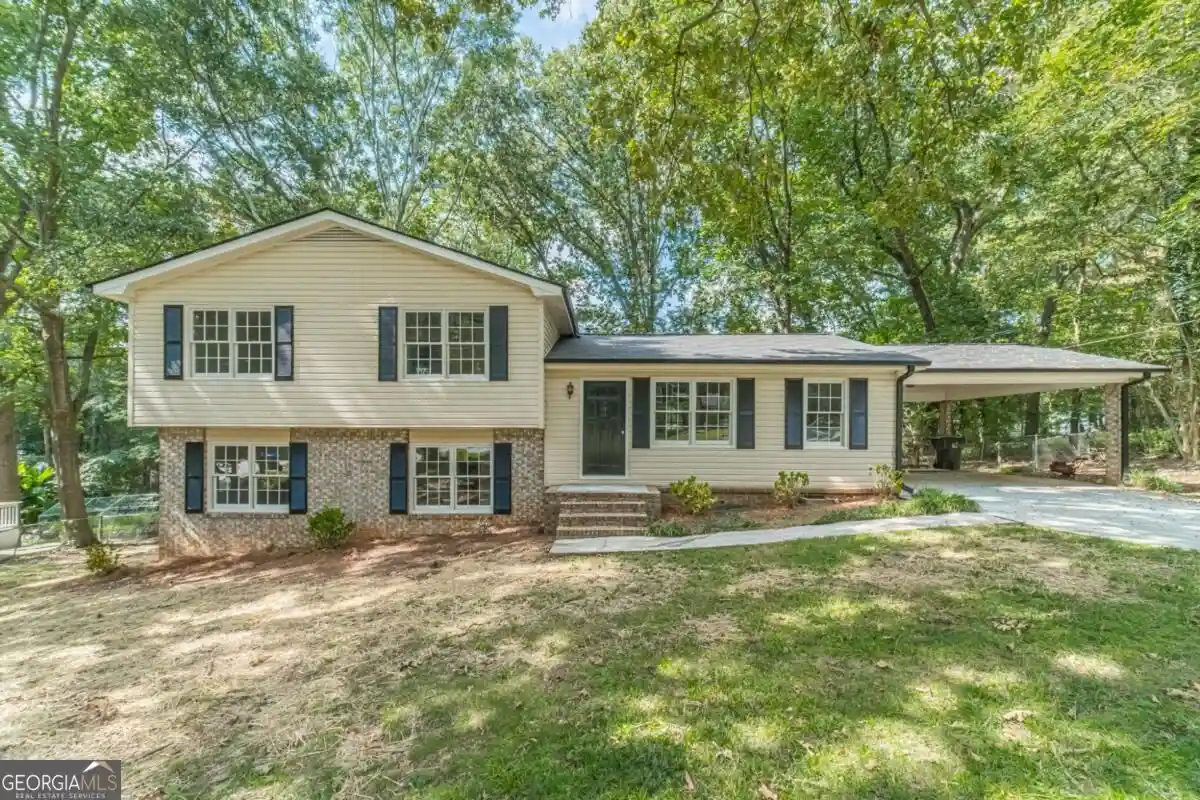 Photo 1 of Single family home for sale at 555 Birch Ln, Lawrenceville, GA 30044 | MLS# 10873585 | Listing updated on 2026-10-29