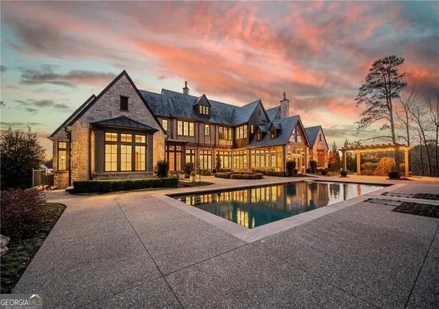Photo 2 of Mansion for sale at 560 Lost River Bnd, Alpharetta, GA 30004 | MLS# 10667017 | Listing updated on 2026-06-23