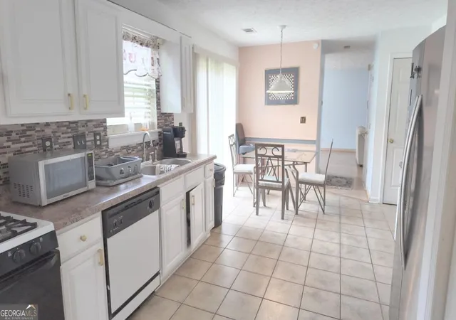 Photo 4 of Single family home for sale at 6195 Glacier Run, Norcross, GA 30093 | MLS# 10774823 | Listing updated on 2026-08-27