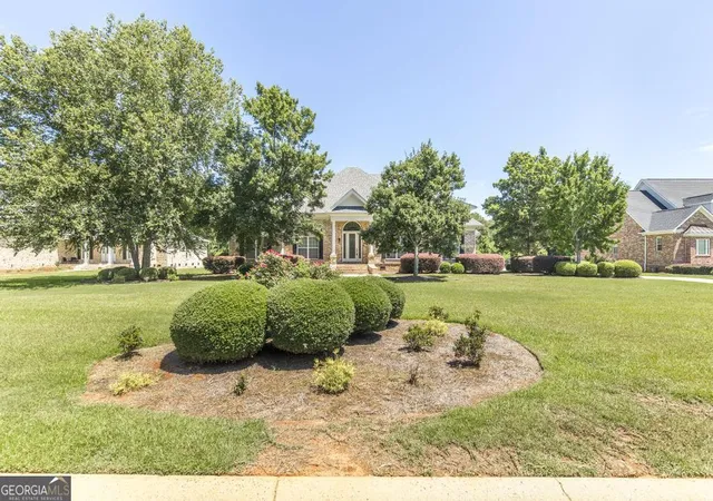 Photo 4 of Sale Pending at 213 Liberty Tr, Macon, GA 31216 | MLS# 10564778 | Listing updated on 2025-09-14
