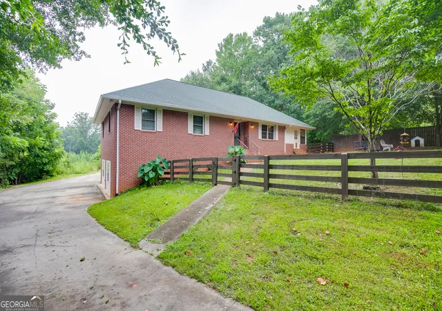 2nd image of 3845 Level Grove Rd, Cornelia, GA 30531 | MLS# 10807553