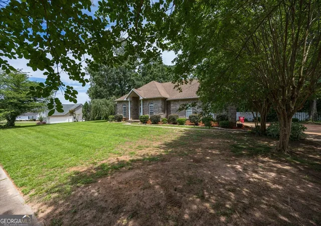 Photo 2 of Single family home for sale at 156 Henry Dr, Gray, GA 31032 | MLS# 10794479 | Listing updated on 2026-08-03
