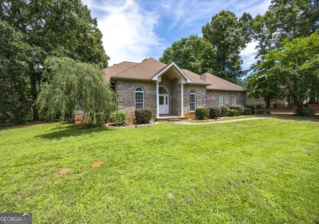 Photo 3 of Single family home for sale at 156 Henry Dr, Gray, GA 31032 | MLS# 10794479 | Listing updated on 2026-08-03