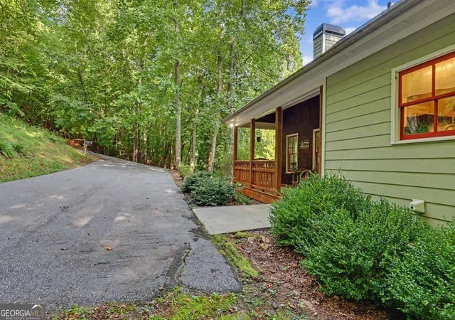 Photo 4 of Single family home for sale at 105 Evergreen Rd, Hiawassee, GA 30546 | MLS# 10836266 | Listing updated on 2026-09-25