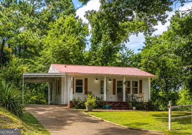 1st image of 3617 Winland Dr Se, Dalton, GA 30721 | MLS# 10826459