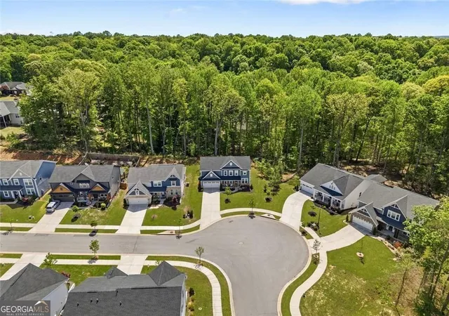 3rd image of 1547 Liberty Park Dr, Braselton, GA 30517 | MLS# 10753893