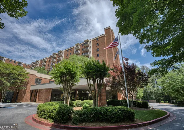 1st image of 300 Johnson Ferry Rd Ne #A207, Sandy Springs, GA 30328 | MLS# 10827119