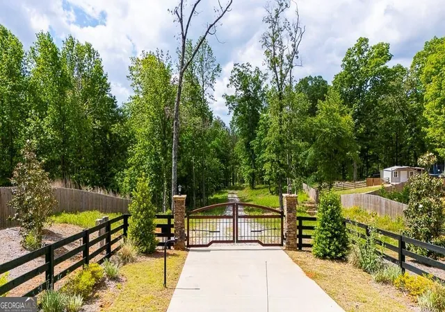 2nd image of 352 Mulberry Rd, Winder, GA 30680 | MLS# 10830462