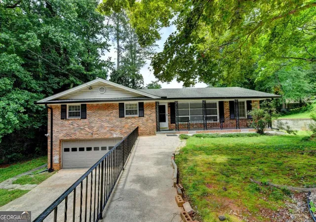 Photo 2 of Single family home for sale at 3900 Greystone Ct W, Stone Mountain, GA 30083 | MLS# 10801693 | Listing updated on 2026-07-22