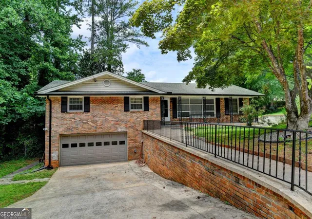 Photo 3 of Single family home for sale at 3900 Greystone Ct W, Stone Mountain, GA 30083 | MLS# 10801693 | Listing updated on 2026-07-22