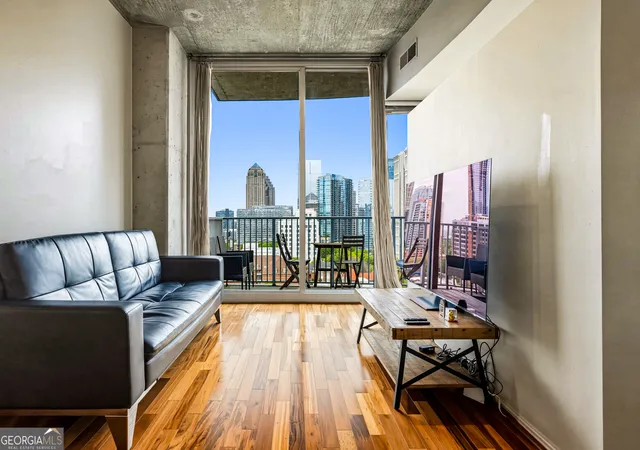 2nd image of 860 Peachtree St Ne #1413, Atlanta, GA 30308 | MLS# 10758333