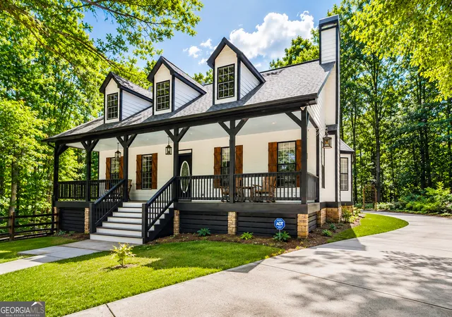 Photo 2 of Single family home for sale at 2411 Hwy 9 S, Dawsonville, GA 30534 | MLS# 10793905 | Listing updated on 2026-09-15