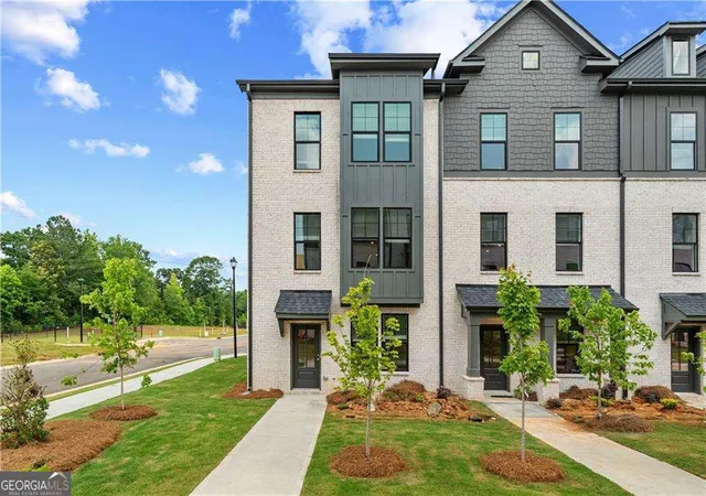 2nd image of 334 Allegro Bnd, Mcdonough, GA 30253 | MLS# 10779390