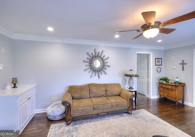 Photo 4 of Single family home for sale at 1497 Willow Bnd, Woodstock, GA 30188 | MLS# 10792980 | Listing updated on 2026-08-21