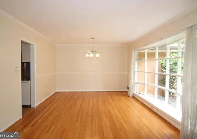 5th image of 257 Chalmers Dr Nw, Atlanta, GA 30318 | MLS# 10777826