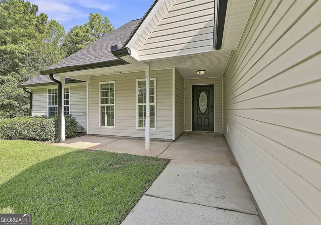 5th image of 677 Al Roberts Rd, Senoia, GA 30276 | MLS# 10831683