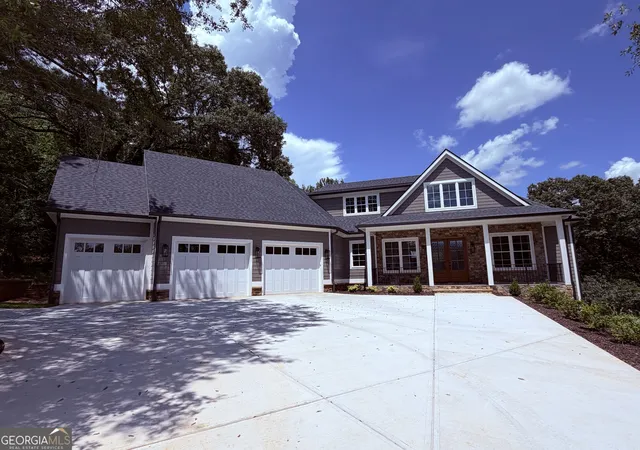 1st image of 260 Edgewater Trl S, Toccoa, GA 30577 | MLS# 10735517