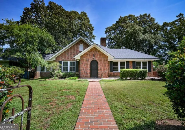 Photo 1 of Single family home for sale at 280 Holman Ave, Athens, GA 30606 | MLS# 10826348 | Listing updated on 2026-09-12
